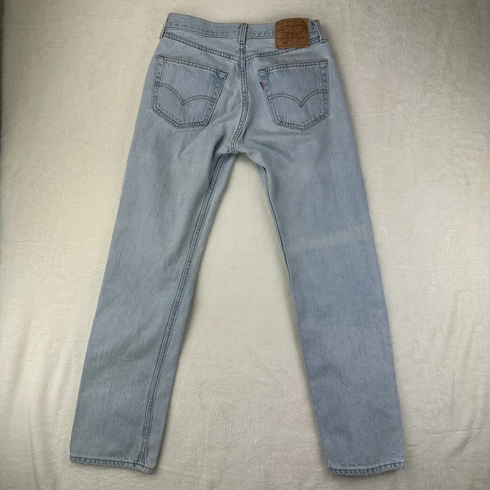 Levi's Jeans Mens 501 Straight W31 L32 Light‎ Wash Denim VTG Button Fly Cotton